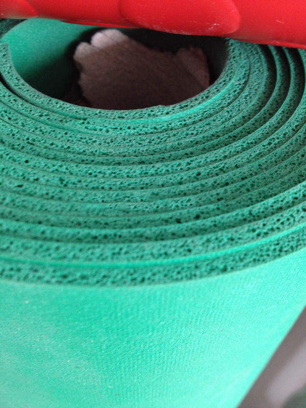 adhesive EPDM foam rubber sheet/rubber floor mat /rubber flooring