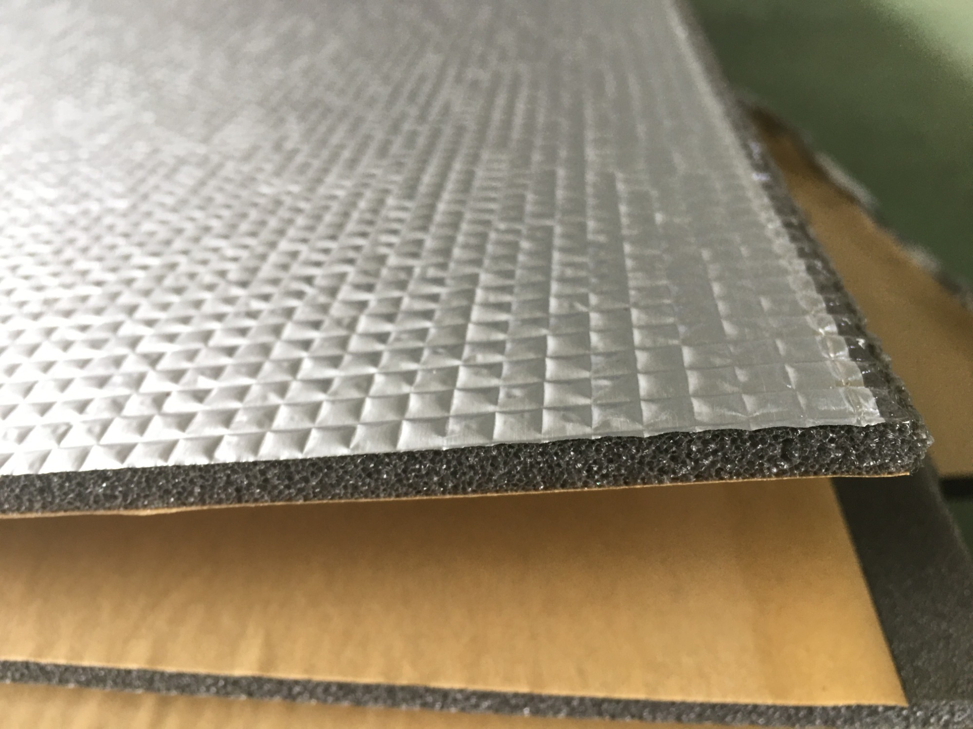 XPE Rubber Foam Roll with Aluminum Foil