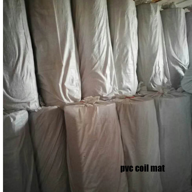 Anti-slip PVC Flooring Carpet Roll / PVC Spaghetti Mat With Foam