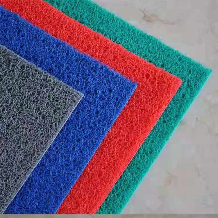 Anti-slip PVC Flooring Carpet Roll / PVC Spaghetti Mat With Foam