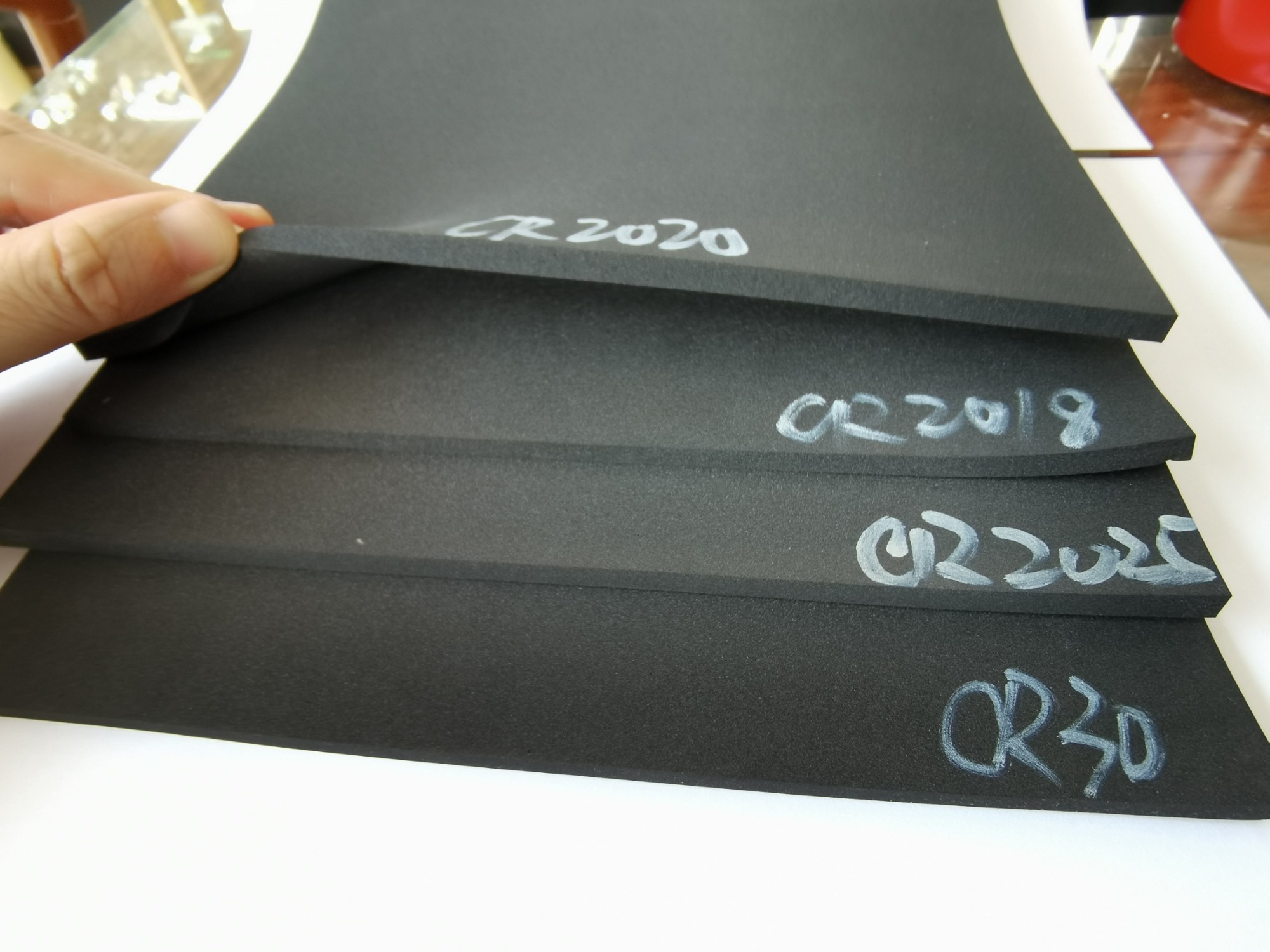 Eco friendly die cut natural CR rubber foam sheet new high quality structure neoprene rubber foam