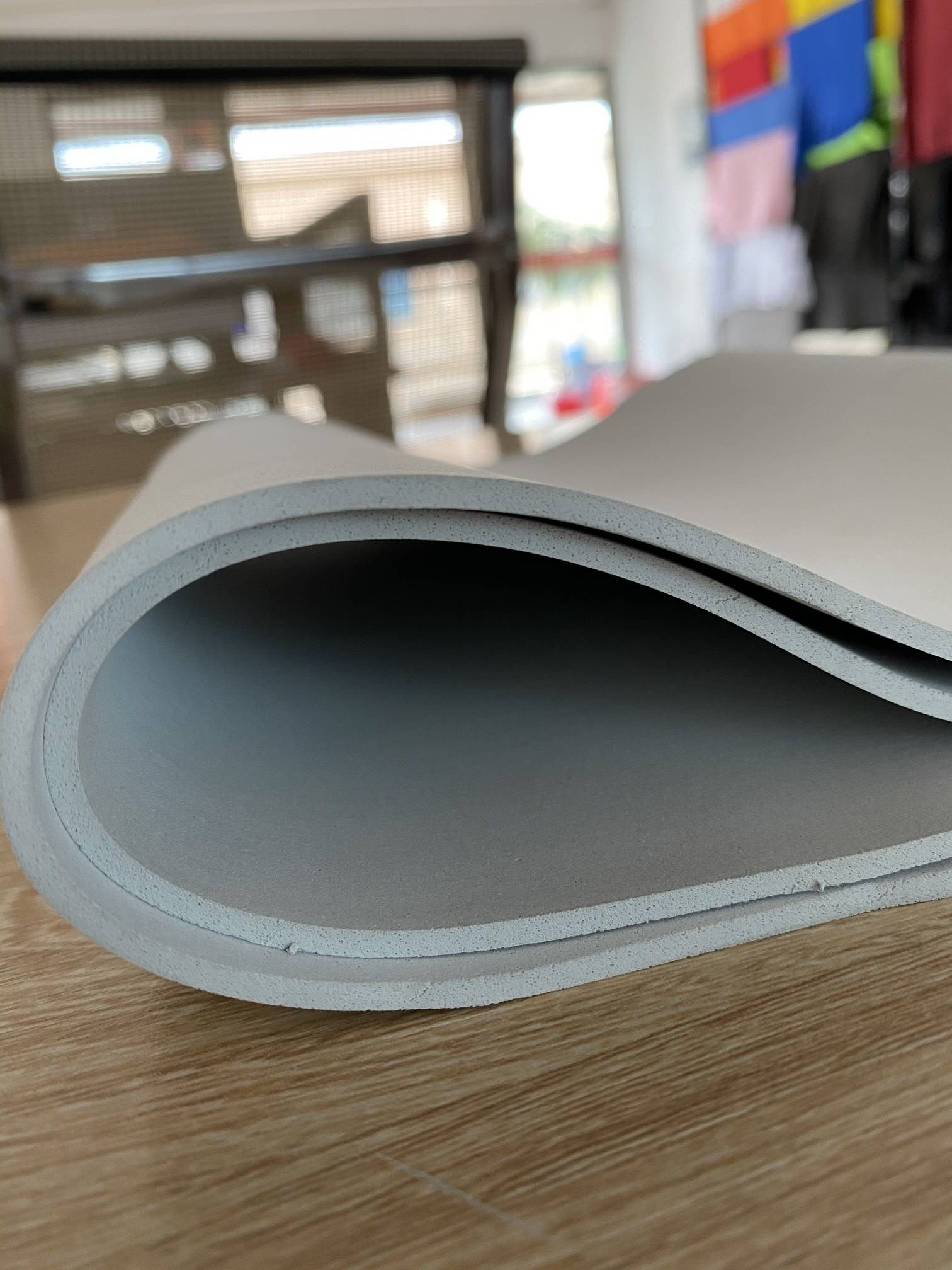 Extruded heat resistant Closed Cell Foam NBR neoprene 3mm Rubber Roll